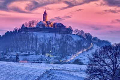 Die Leuchtenburg im Winter mit herrlicher Abendstimmung