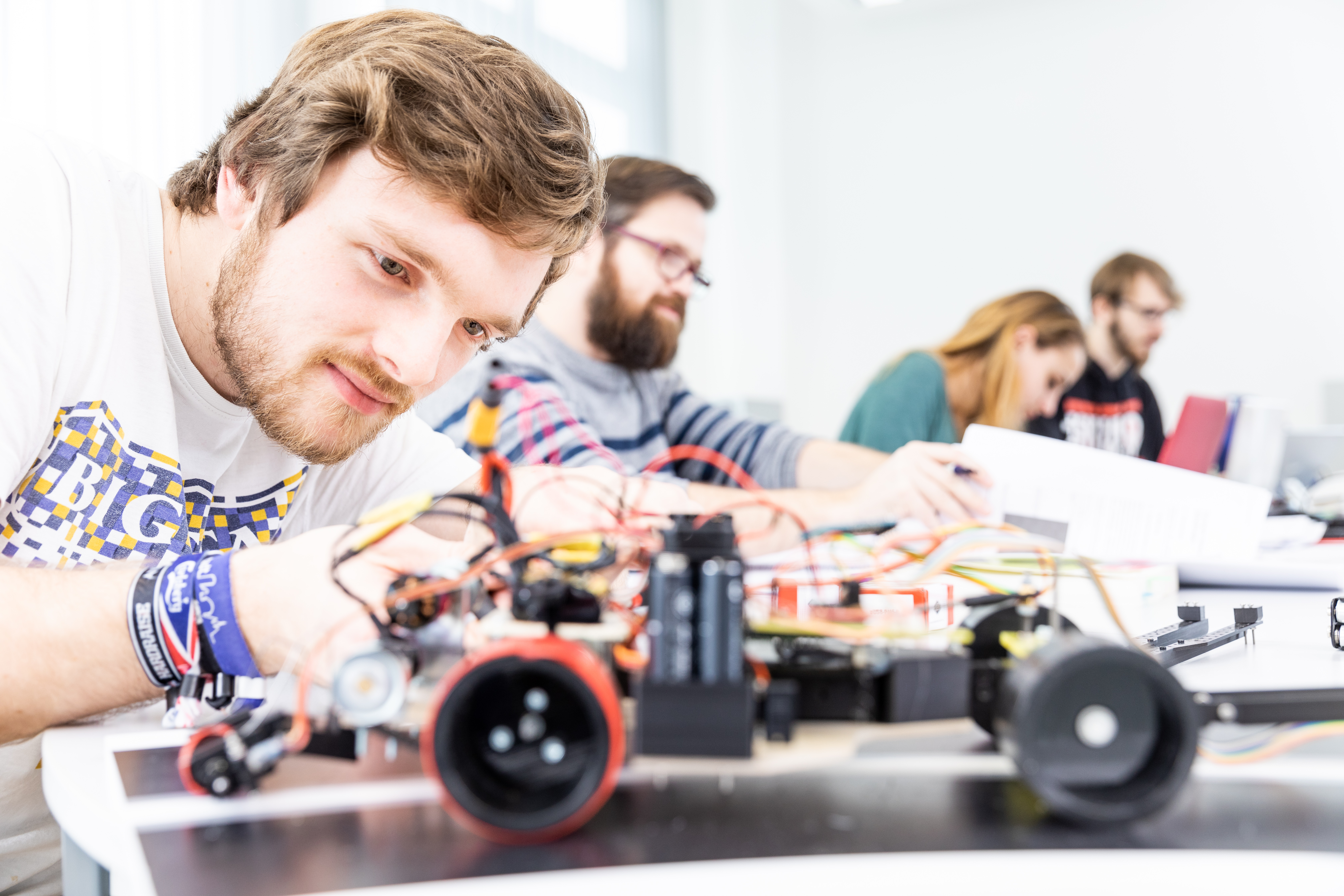 Bachelorstudiengänge im Fachbereich Elektrotechnik/Informationstechnik